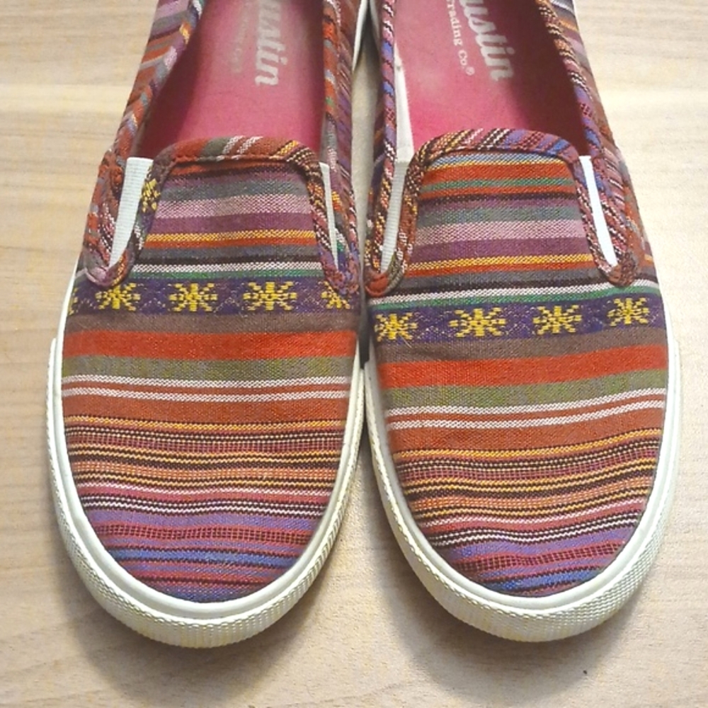 Austin Trading Co Multi Pattern PullOn Sneakers in Size 8 - Picture 8 of 8